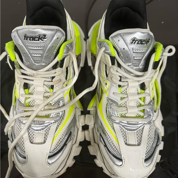 Balenciaga track 2 in green colour. Female size 39/ US 9 - Picture 3 of 7